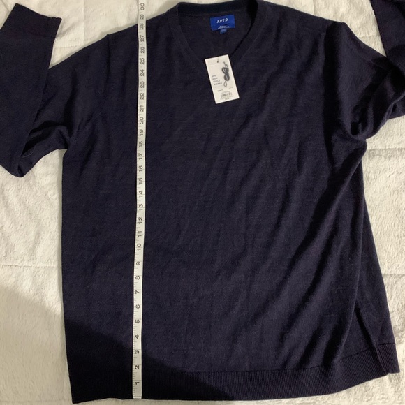 Men’s Sweater - Picture 8 of 8